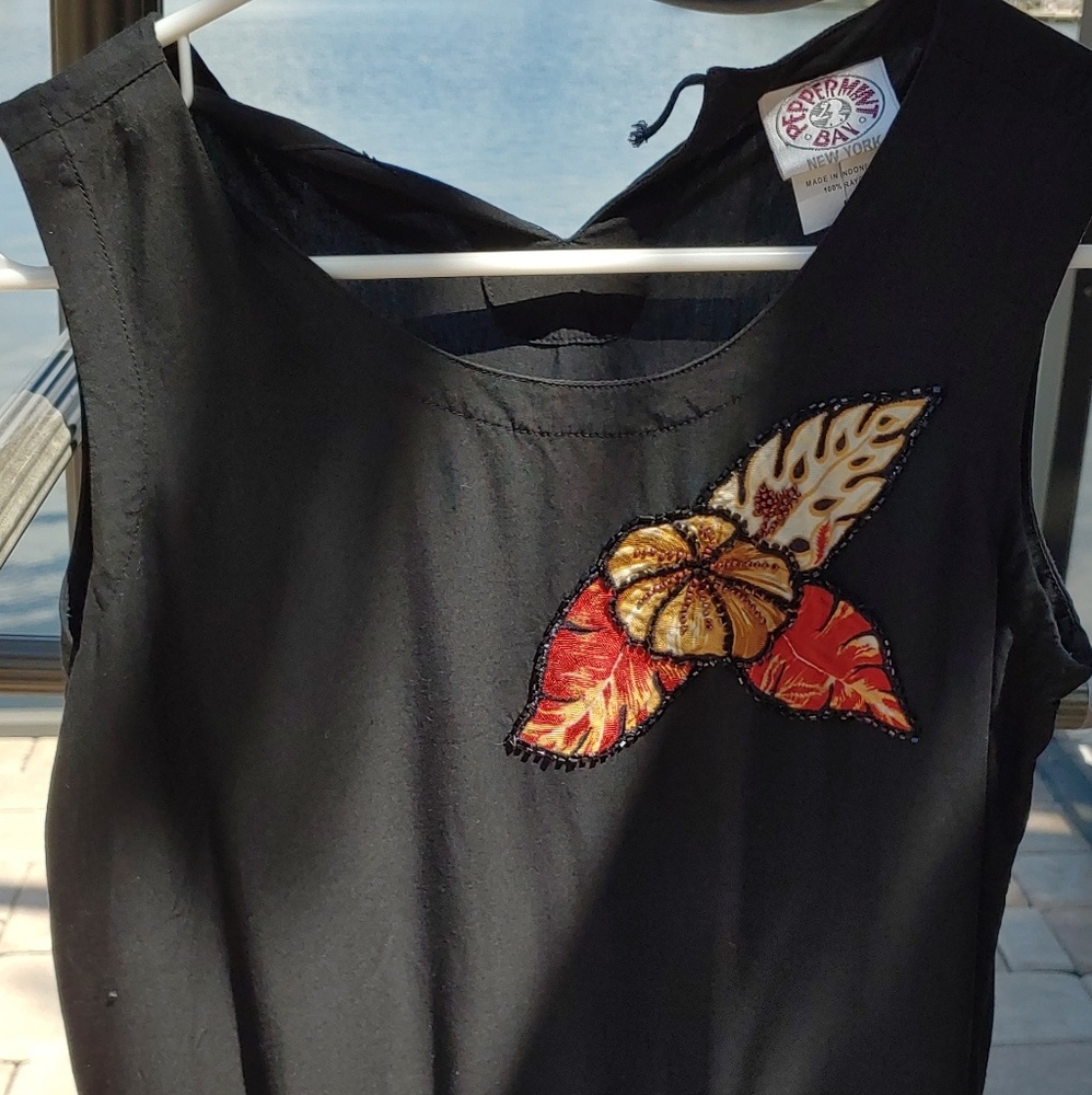Sleeveless blouse